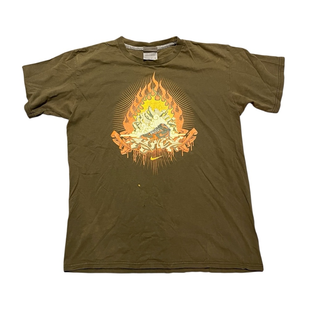 Vintage 90s Nike Brown‎ Graphic T-Shirt with flaming shoe XL